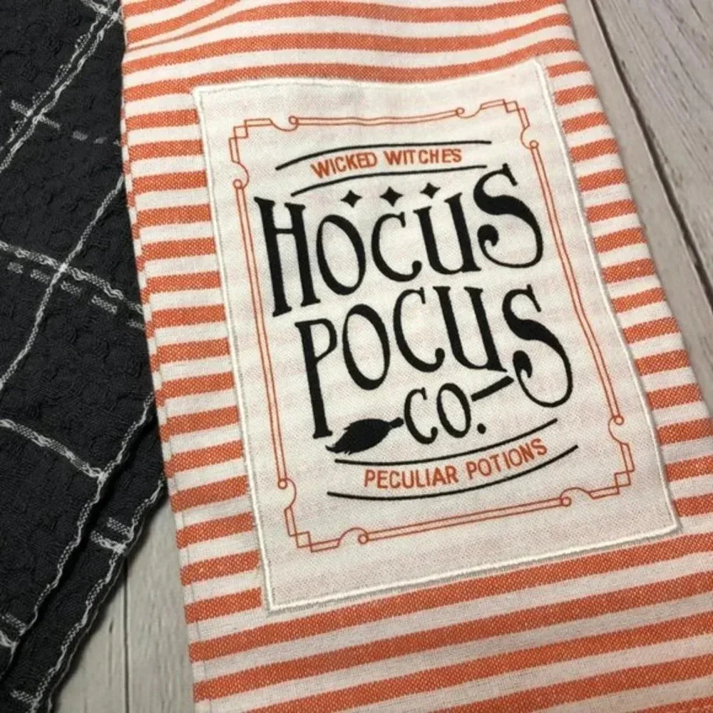 NWT Hocus Pocus halloween kitchen towel set of 2